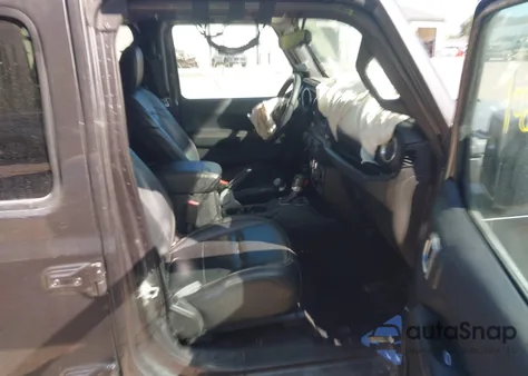 2019 Jeep Wrangler Unlimited Sahara 4X4 из США, поврежденный, VIN 1C4HJXEG5KW597919